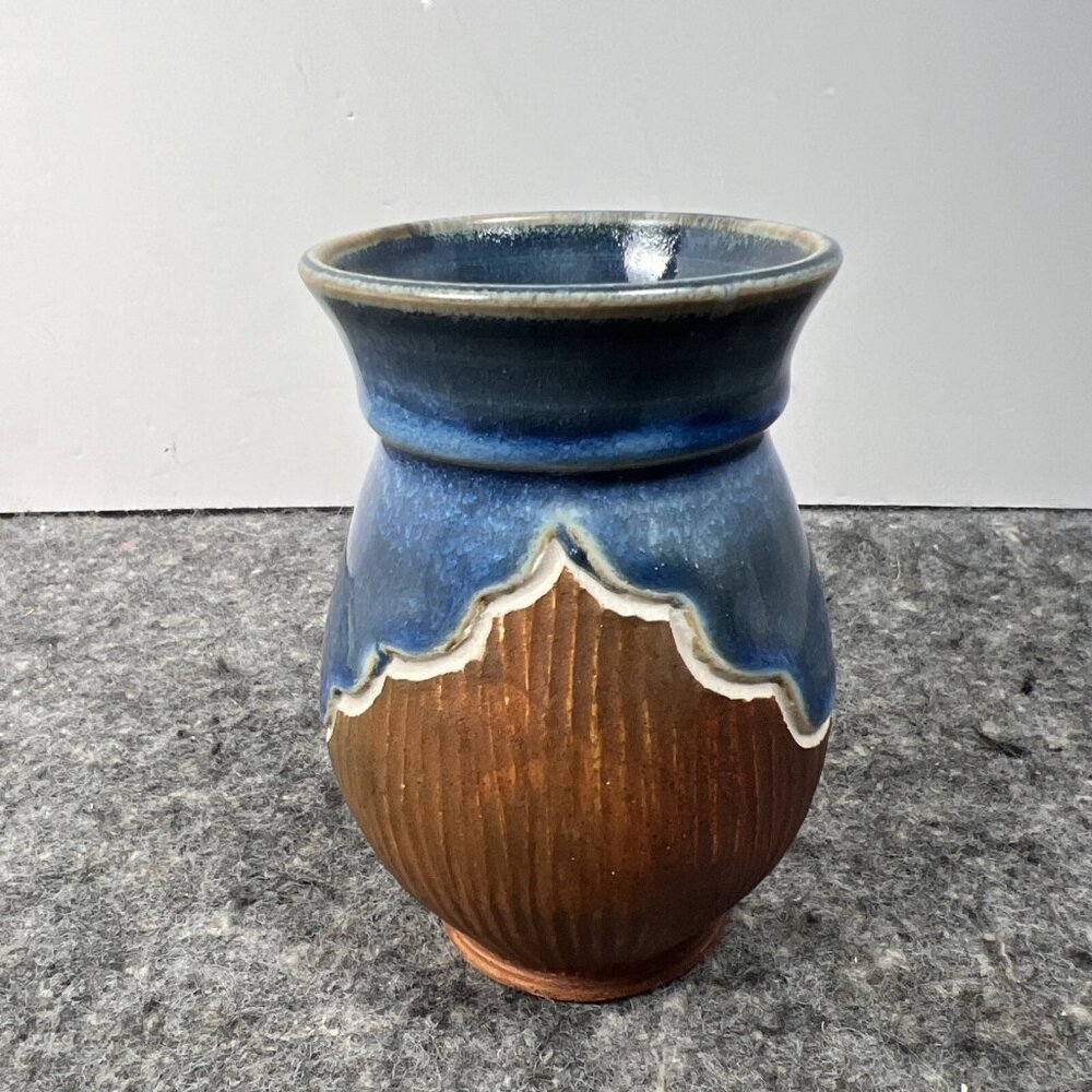 Studio Pottery Belly Coffee Mug Blue Drip Glaze Brown Carved Signed By KERRY IC - Picture 6 of 12